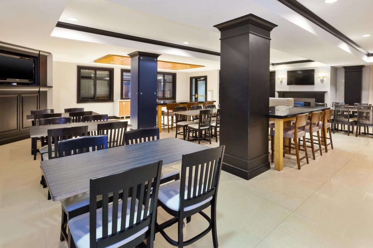 Holiday Inn Express Hotel & Suites Warminster-Horsham By Ihg Luaran gambar
