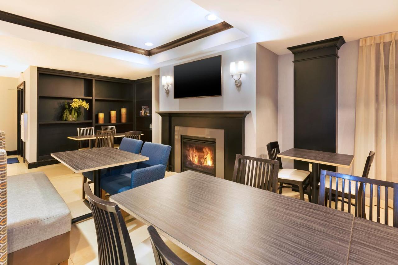 Holiday Inn Express Hotel & Suites Warminster-Horsham By Ihg Luaran gambar