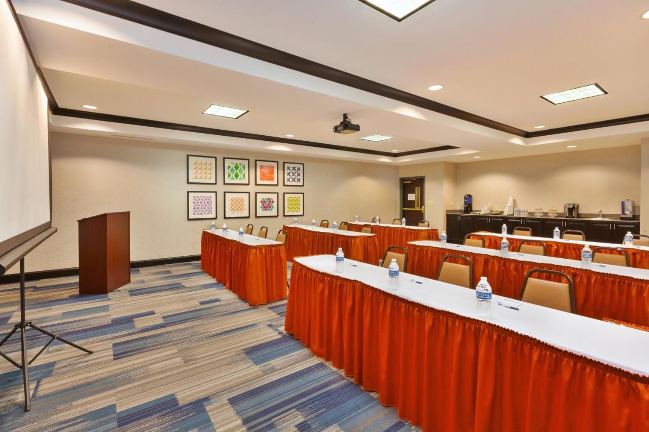 Holiday Inn Express Hotel & Suites Warminster-Horsham By Ihg Luaran gambar