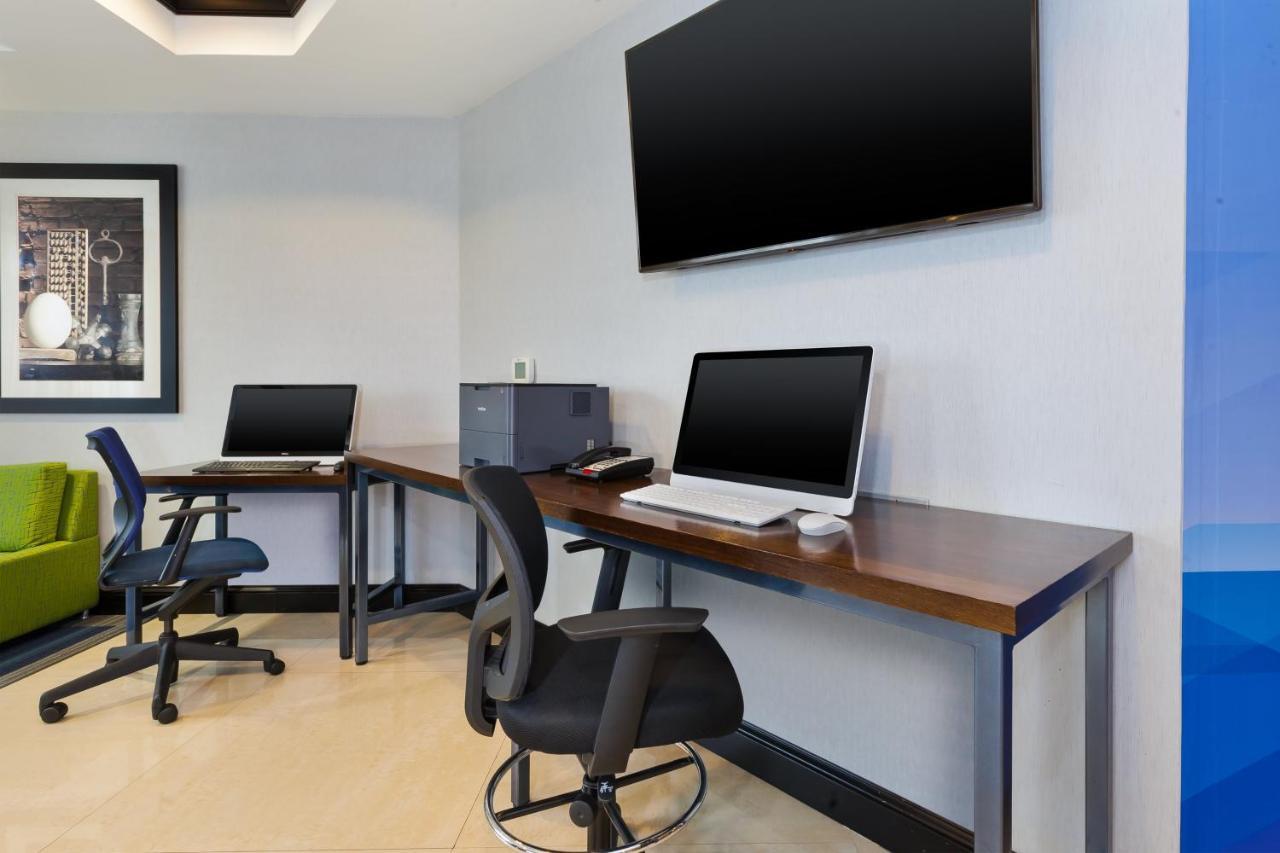 Holiday Inn Express Hotel & Suites Warminster-Horsham By Ihg Luaran gambar